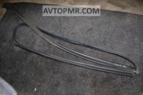 Front left glass seal for Mazda CX-7 06-12