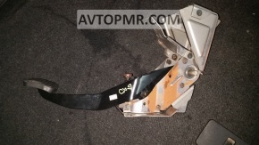 Mazda CX-7 06-09 brake pedal
