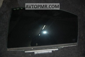 Rear left door glass for a Lexus ES300 ES330
