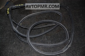 Mazda CX-7 06-12 rear right door seal