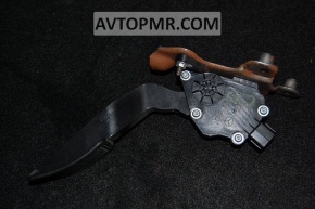 Mazda CX-7 06-12 gas pedal