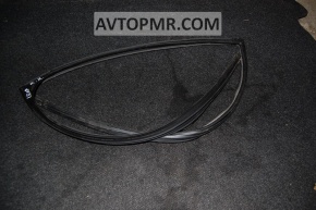 Rear right window seal for Nissan Leaf 11-12
