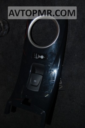 Nissan Leaf 11-12 gearshift lever cover with handbrake button