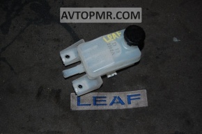 Nissan Leaf 11-14 Master Cylinder Reservoir
