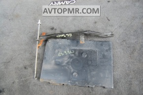Battery mount bolt for Lexus ES300 ES330