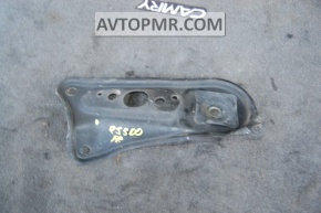 Front right subframe lug for Lexus ES300 ES330