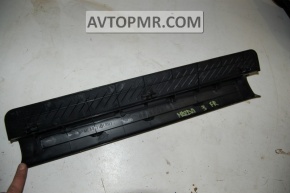 Front left door sill trim for Mazda3 03-09 HB