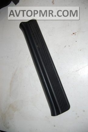 Front right door sill trim for Mazda3 03-09 HB