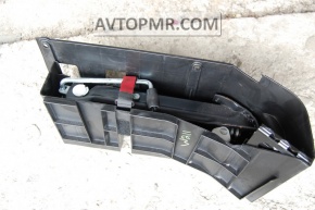 Mercedes W211 E550 jack