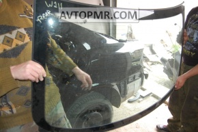 Mercedes W211 rear window
