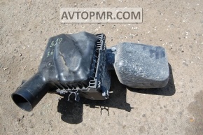 Subaru b10 Tribeca air filter housing lower cover