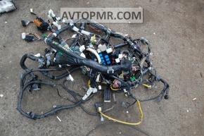 Subaru B10 Tribeca underhood wiring with fuse box