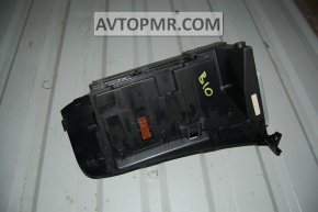 Subaru B10 Tribeca gray glove compartment