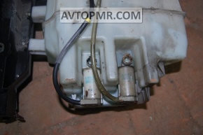 Windshield washer motor for the Infiniti FX35 FX45 03-08