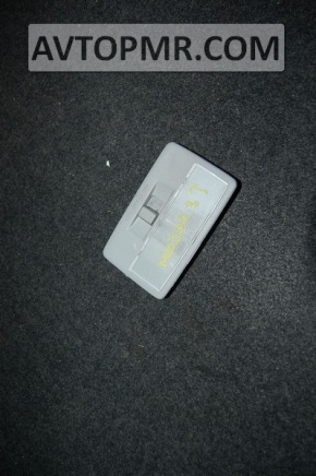 Mazda3 03-09 central light
