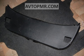 Lower tailgate trim for Mazda3 03-09 HB