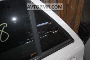 Mercedes W164 ML rear left triangle door glass