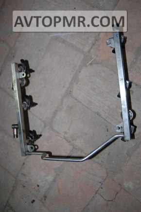 Fuel rail Mercedes W164 ML M272
