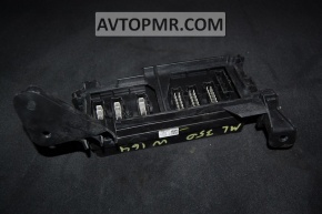 Mercedes W164 ML trunk relay box