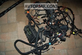 Mercedes W164 ML underhood wiring with fuse box