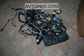 2006 Toyota Avalon Limited Underhood Wiring and Fuse Box