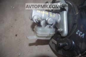 Brake master cylinder with reservoir Toyota Highlander 08-13 2.7 3.5