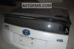 Small rear window for the trunk of a Toyota Prius 30 10-15