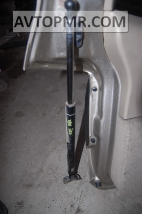 Right tailgate shock absorber for Lexus RX300 98-03 KYB
