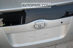 Toyota Prius 2009 tailgate emblem