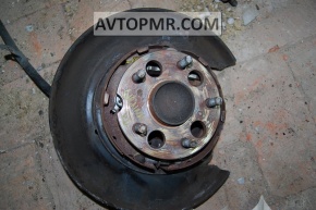 Rear left hub Toyota Sienna 04-10