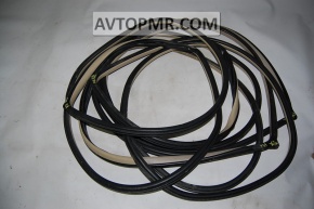 Front right door seal for Infiniti FX35 FX45 03-08 beige
