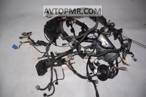 Underhood wiring with fuse box for a Lexus GS300 06 AWD
