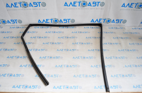 Rear right window seal for Toyota Prius V 12-17