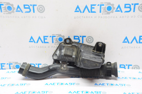 Toyota Prius V 12-12 air intake