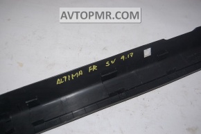 Nissan Altima 13-18 front right inner door sill plate, black