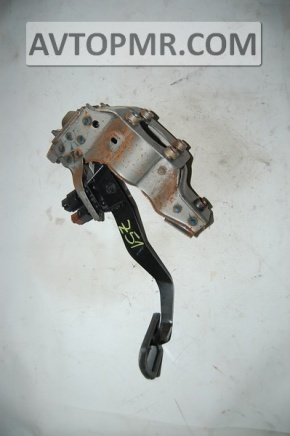 Brake pedal for a Nissan Murano z51 09-14