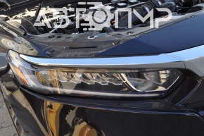 Upper center grille molding for Honda Accord 18-20 light chrome, with mounting and emblem