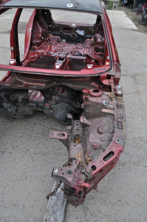 Quarter front left Chevrolet Volt 11-15 red