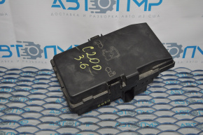 Chrysler 200 15-17 3.6 litre underhood fuse box assembly