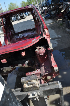 Front left quarter Ford C-max MK2 13-18 red with central pillar