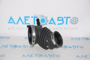 Air duct for the Ford Focus mk3 11-18 2.0 manifold