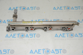 Ford Focus mk3 11-18 2.0 fuel rail with sensor