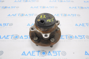 Ford Fusion mk5 13-20 rear right hub with cover