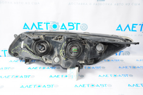 Headlight front right bare Honda Accord 13-15 halogen, broken housing and reflector, scratches on glass, on spare parts