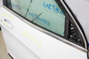 Glass seal inside front right door Jeep Cherokee KL 14-