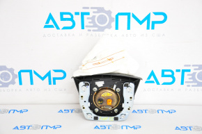 Airbag in the steering wheel driver's Kia Sorento 14-15 rest, shot