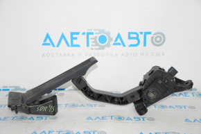 Kia Sorento 10-15 gas pedal
