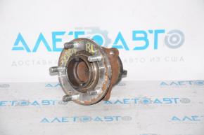 Rear left hub Kia Sorento 10-15 FWD