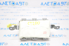 Lexus CT200h 11-17 passenger airbag in the dashboard