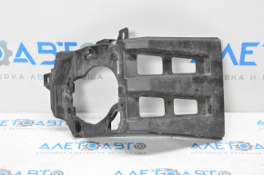 Left fog light bracket for Lexus CT200h 11-13 pre-restyling